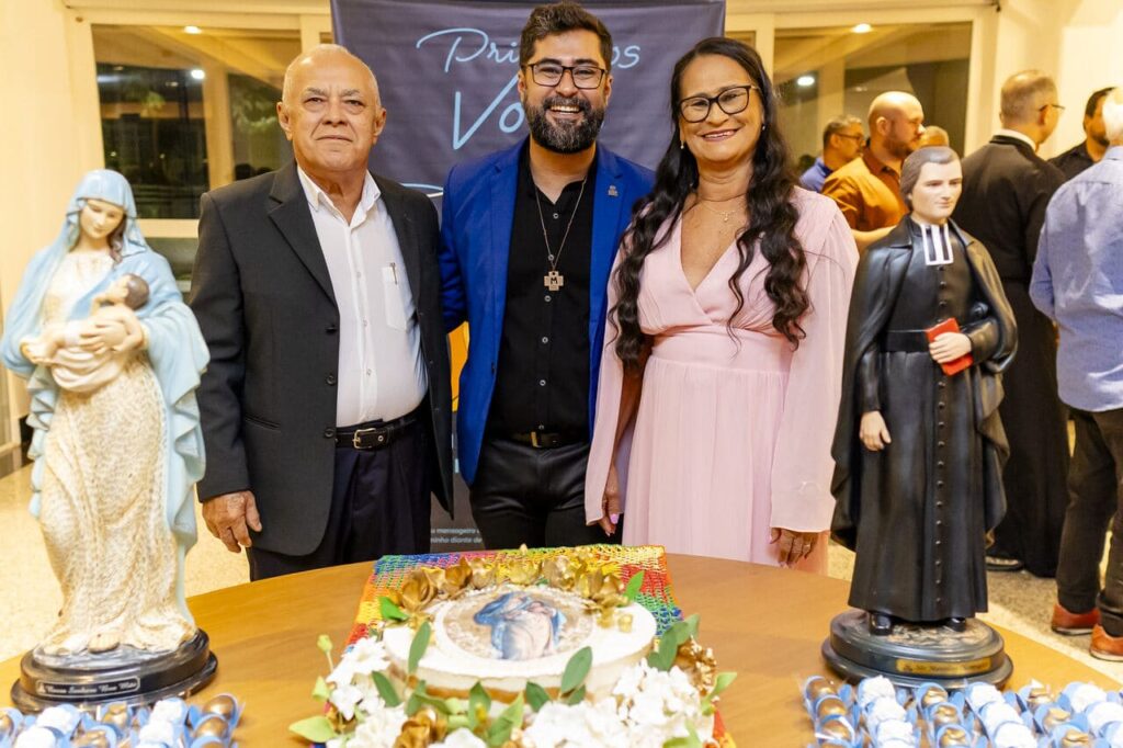 Primeira Profissão Ir Gustavo e Ir João Leonardo ()