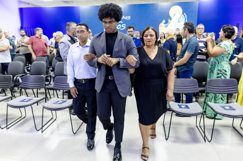 Primeira Profissão Ir Gustavo e Ir João Leonardo ()
