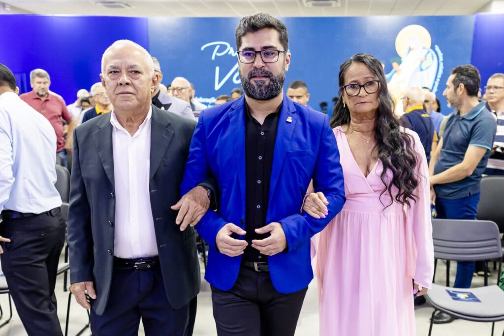 Primeira Profissão Ir Gustavo e Ir João Leonardo ()
