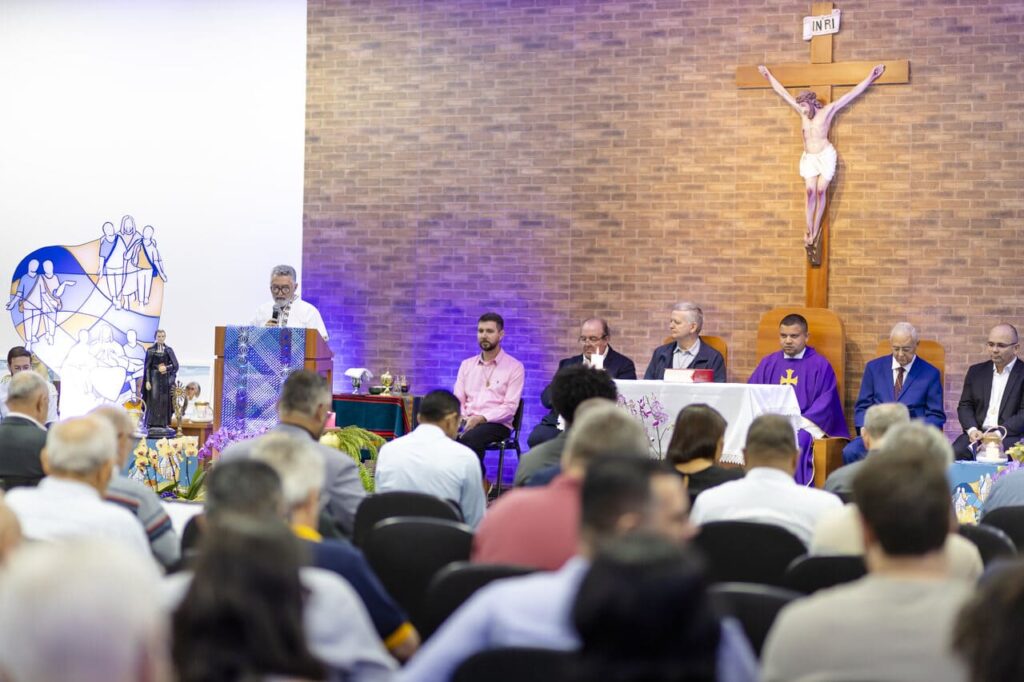Primeira Profissão Ir Gustavo e Ir João Leonardo ()